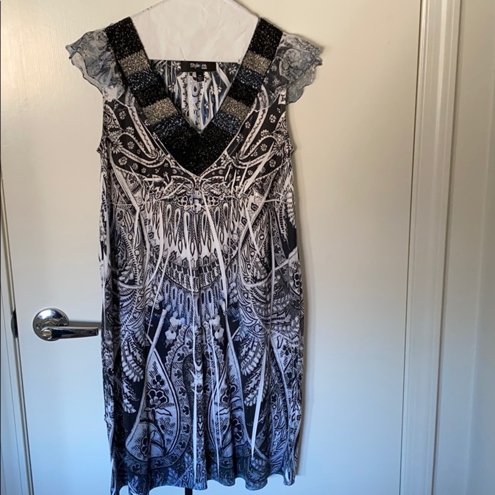Black and white casual dress